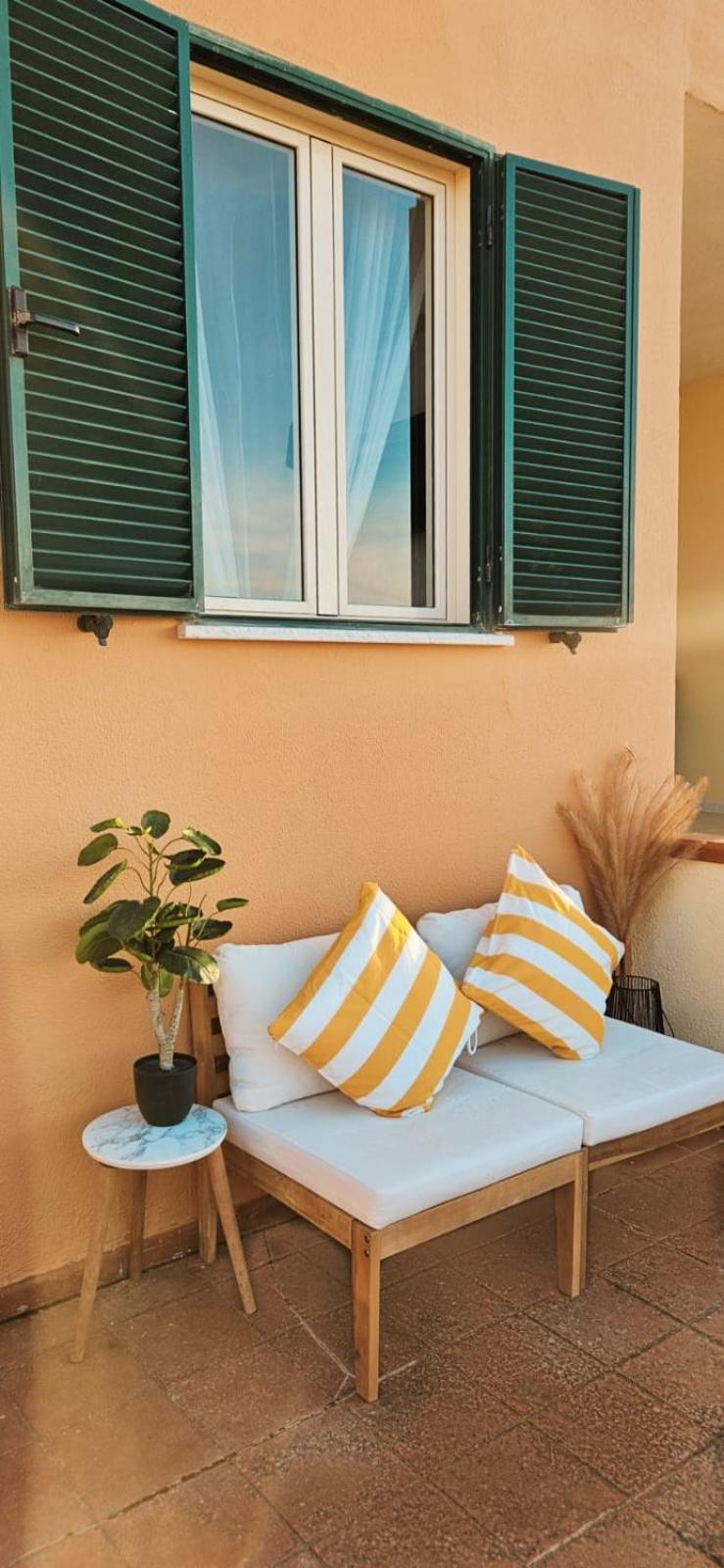 Casa Marzy- Charming Tropea Studio With Pool, Sea & Volcano Views Exterior photo