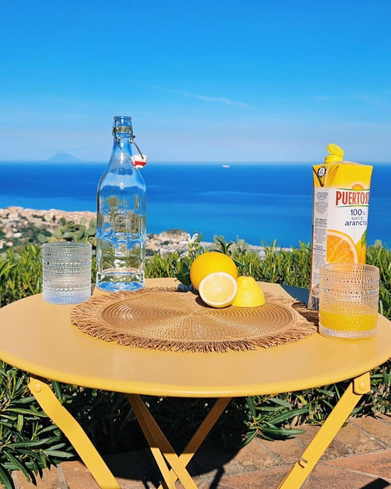 Casa Marzy- Charming Tropea Studio With Pool, Sea & Volcano Views Exterior photo